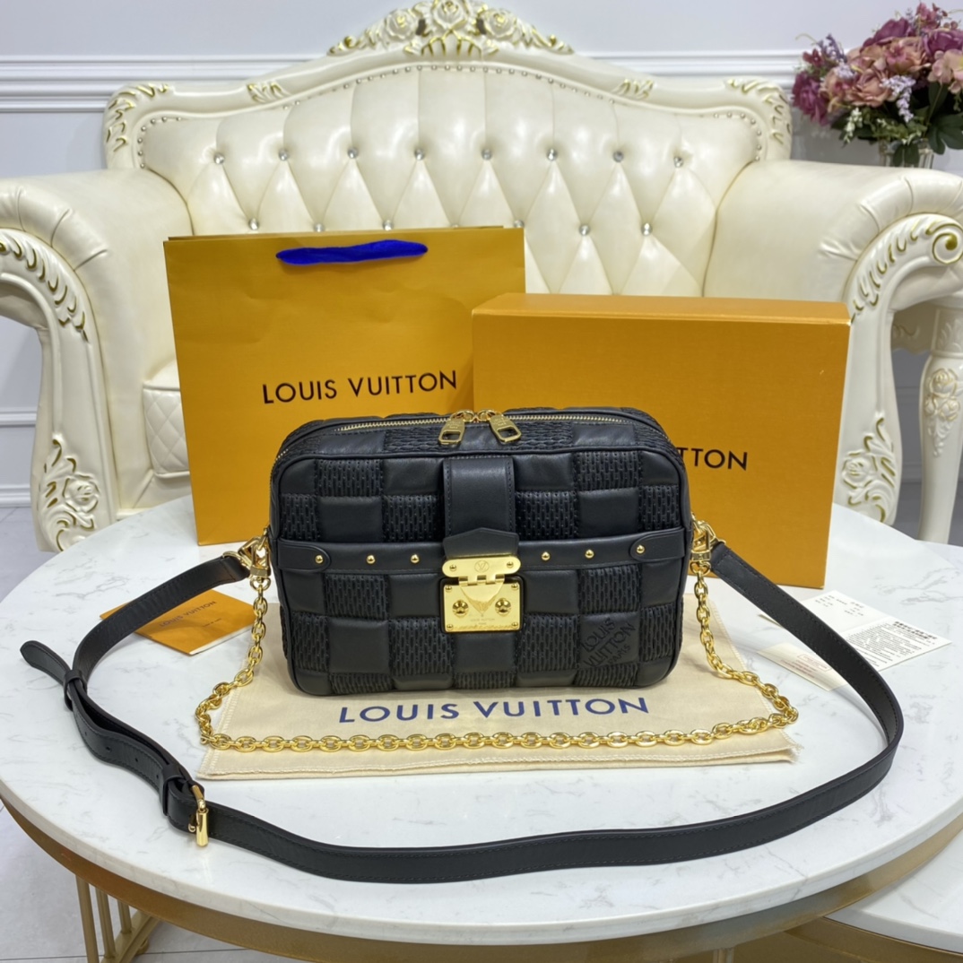 Louis Vuitton TROCA MM Handbag M59114 Black